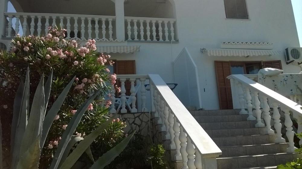 Apartment In Kustici With Balcony, Wifi, Washing Machine Esterno foto