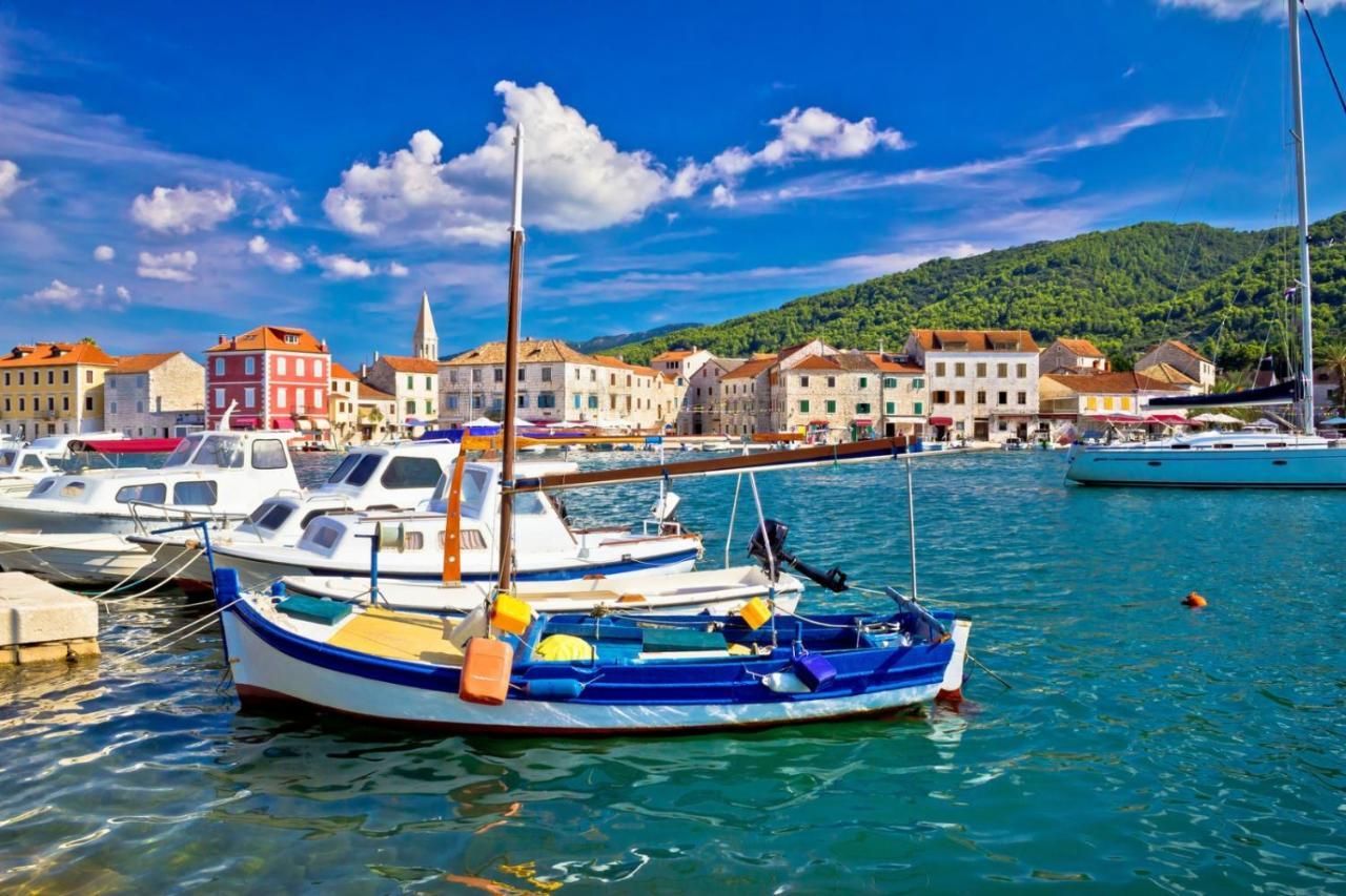 Apartment In Kustici With Balcony, Wifi, Washing Machine Esterno foto